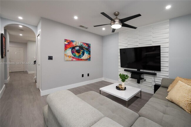 Building Photo - 15863 SW 71st St