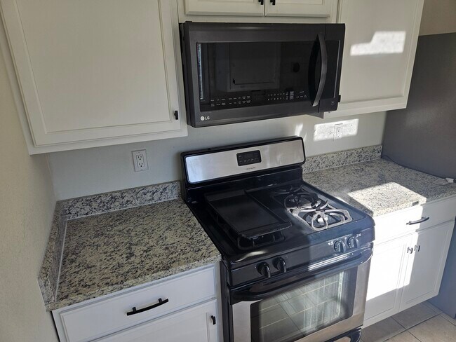 Building Photo - 11220 Wharf Cove Dr