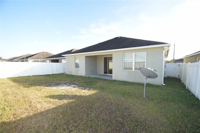 Building Photo - 823 Krenson Woods Ln