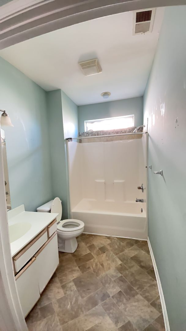 Building Photo - 1st floor 1bed 1 bath condo Fairways at Ri...