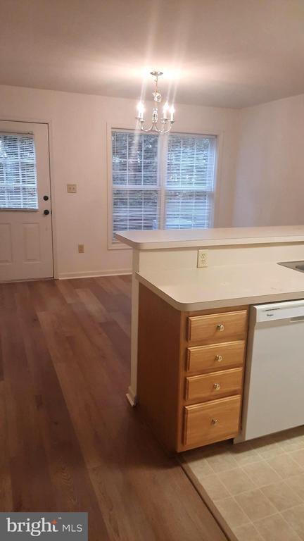 Building Photo - 57 N Cherry St