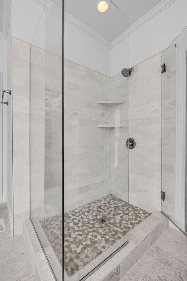 Building Photo - Welcome to this charming all-brick rental ...