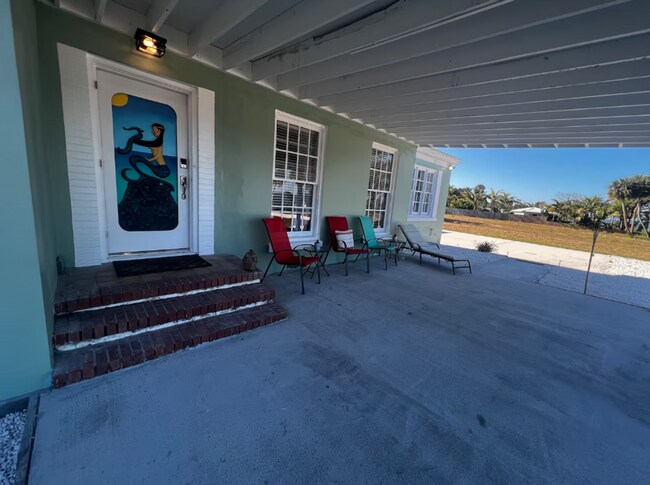 Building Photo - 6303 S Indian River Dr