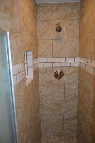 Building Photo - 7616 Parkwood Ln