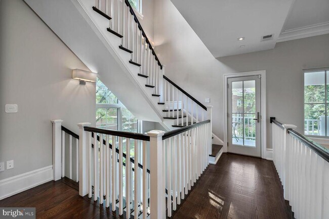 Building Photo - 4964 Eskridge Terrace NW
