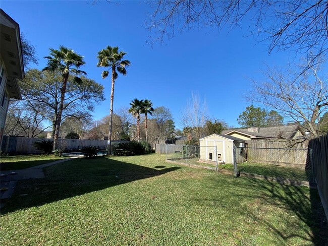 Building Photo - 9514 Thistle Trail Dr