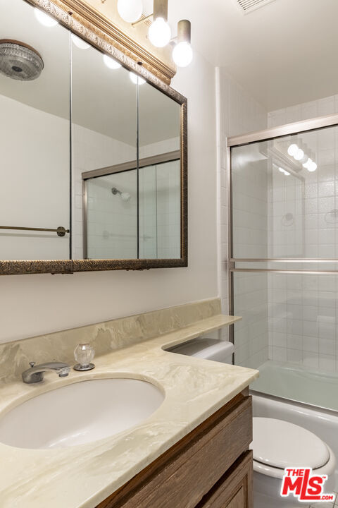 Building Photo - 818 6th St