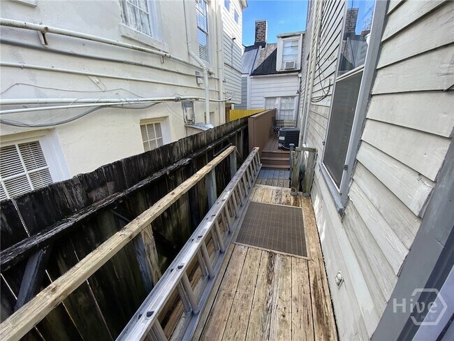 Building Photo - 506 E York St