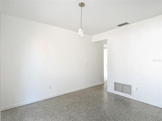 Building Photo - 7717 W Hiawatha St