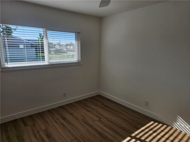 Building Photo - 10362 Longden St