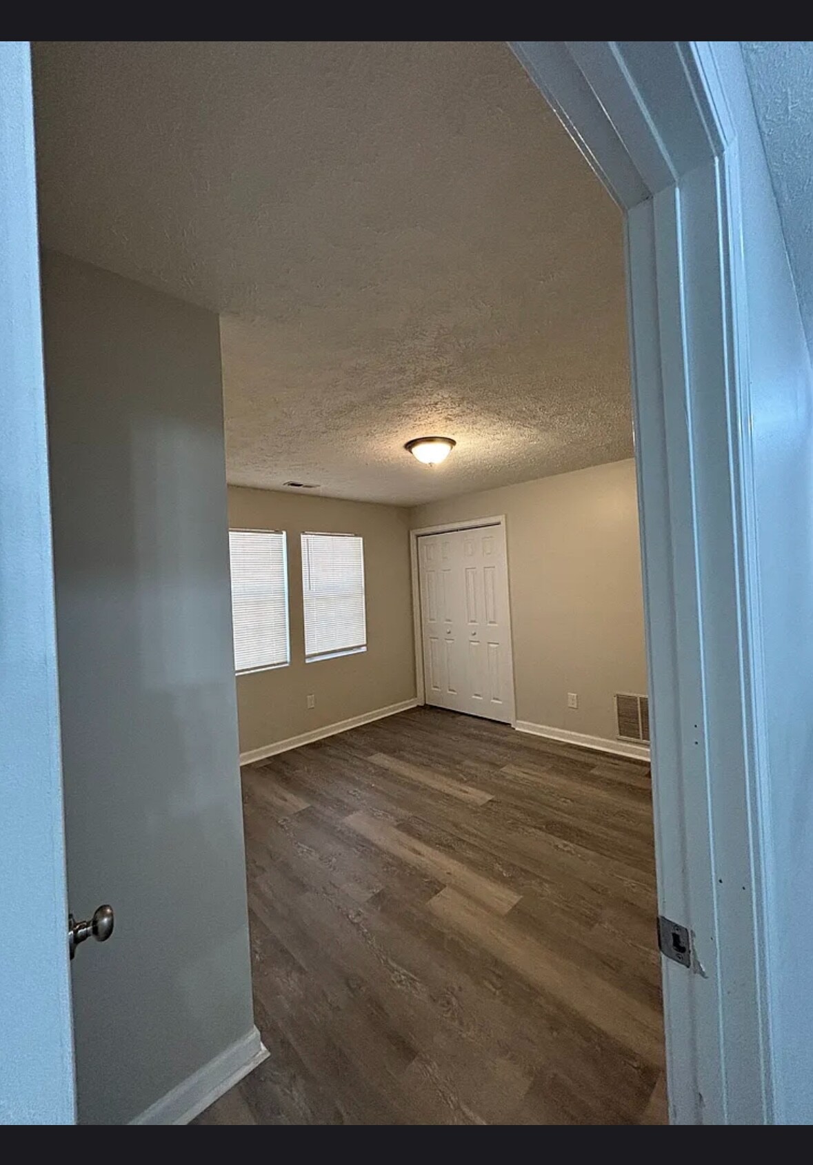 Building Photo - Room in Single Family Home on Brookside Dr SE