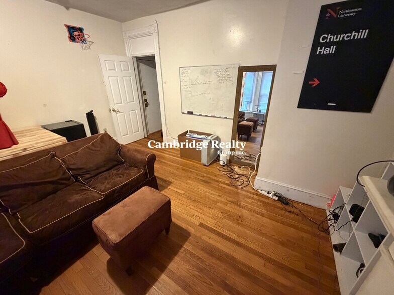 Building Photo - 15 Sewall St