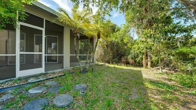 Building Photo - 5279 Lovett Rd