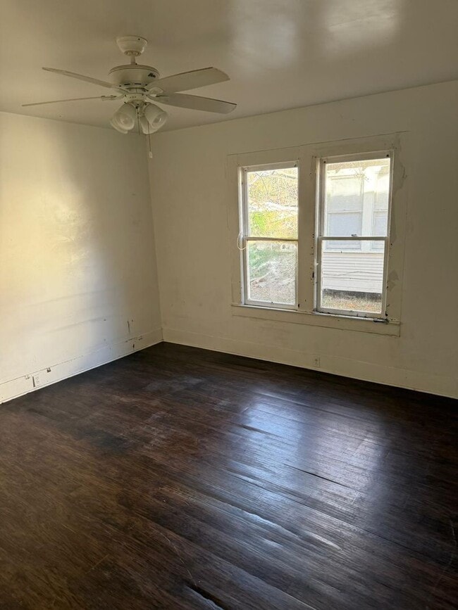 Building Photo - 2550 Pierce St