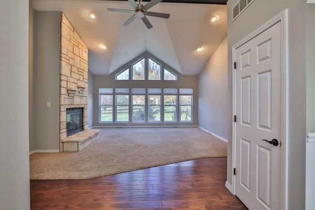 Building Photo - 3 Bedroom, 2 Bath House in Edwardsville