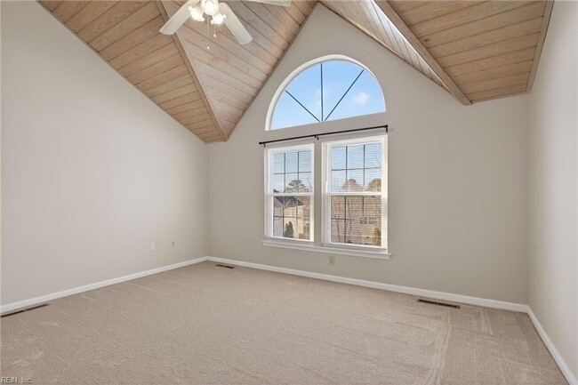 Building Photo - 901 Gas Light Ln