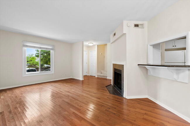 Building Photo - 22 Ogier St
