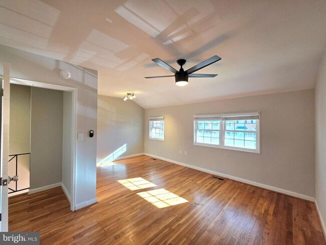 Building Photo - 2510 N Dearing St