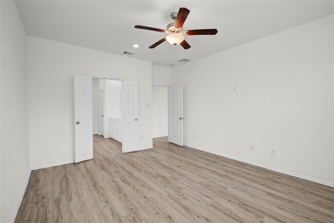 Building Photo - 19010 Sonora Chase Dr