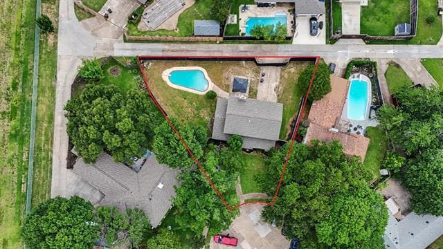 Building Photo - 2709 Oak Cir
