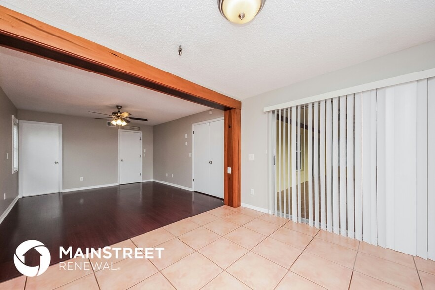 Building Photo - 857 Heather Glen Cir