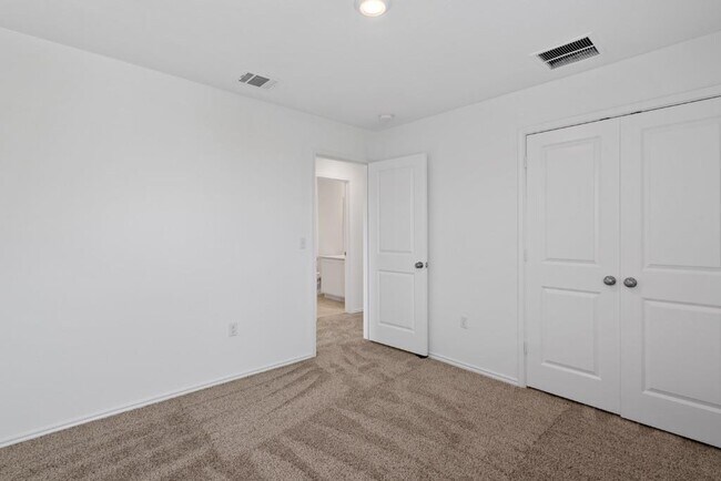 Building Photo - 7229 Spotted Leaf Wy