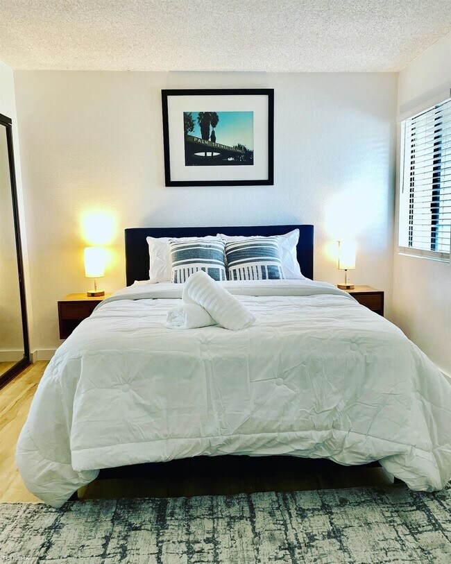 Building Photo - 1 br, 1 bath Condo - 81840 Avenue Del Mar ...
