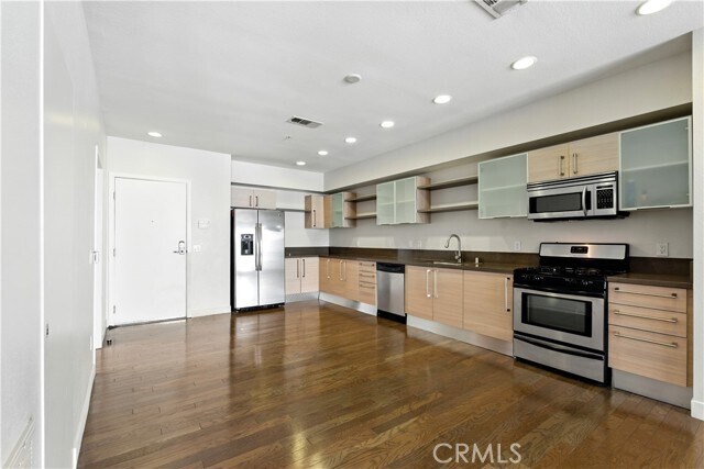 Building Photo - 1234 Wilshire Blvd