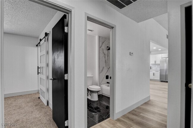 Building Photo - 4012 N Mira Ln