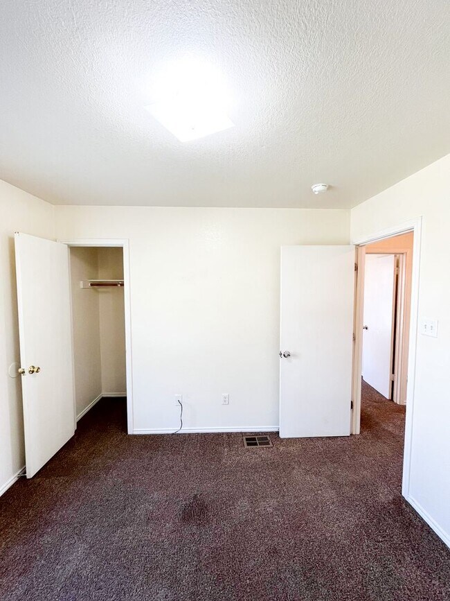 Building Photo - 4207 July Dr