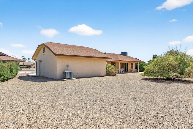 Building Photo - 13511 W Gemstone Dr
