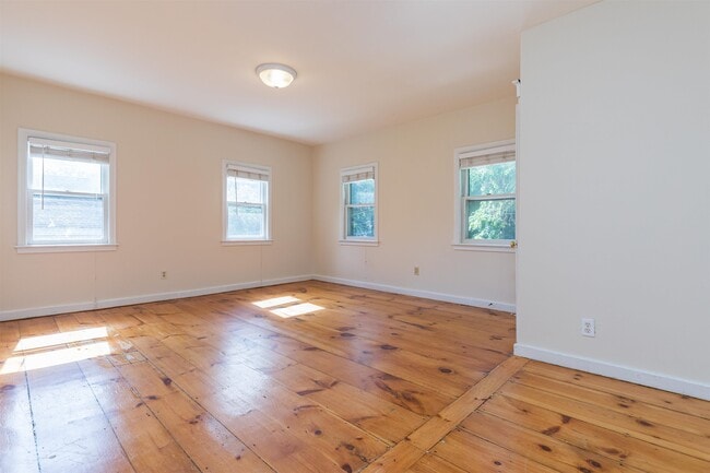 Building Photo - 21 Folsom St