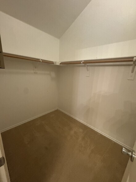 Master Closet - 1413 Eufemia Dr