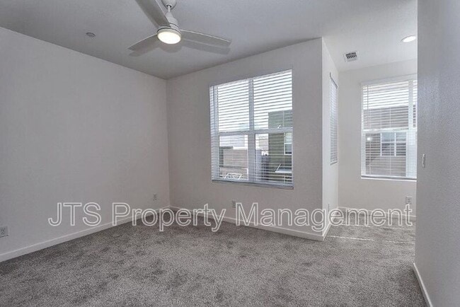 Building Photo - 396 Midstream Ln