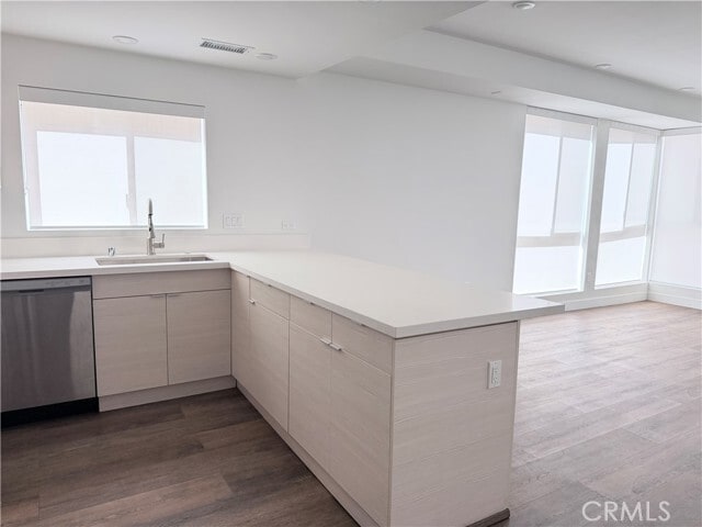 Building Photo - 1245 N New Hampshire Ave