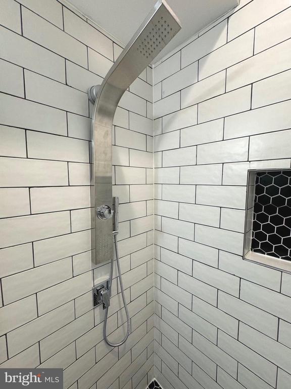 Building Photo - 1835 Providence St NE