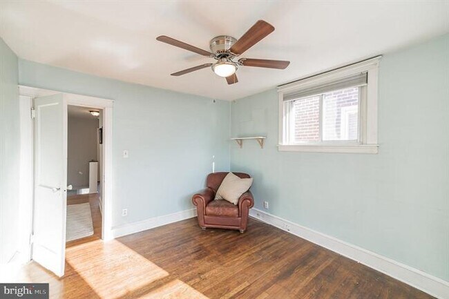 Bedroom 2 - 657 Gerhard St