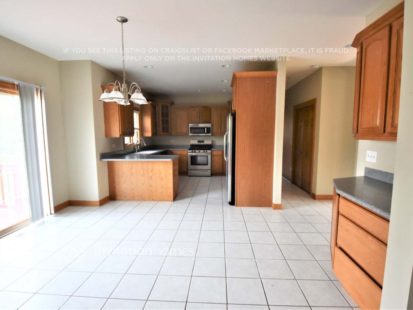 Building Photo - 8172 Parkview Ln