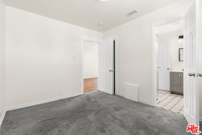Building Photo - 1351 W 70th St
