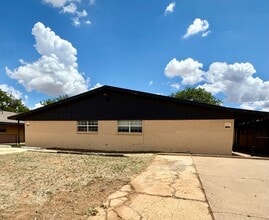 Building Photo - Unbelievable location! Available Today!