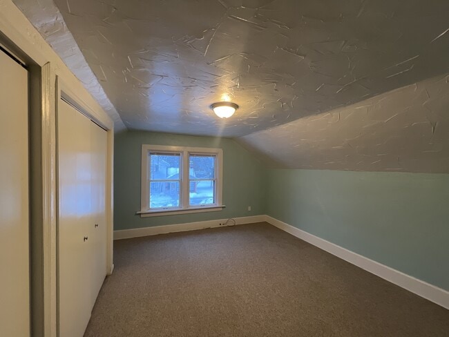 Building Photo - 353 Prospect Ave