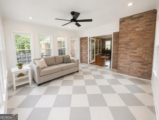 Building Photo - 2653 Club Valley Dr NE