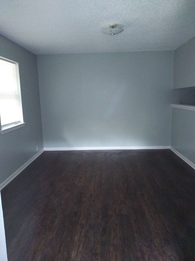 Building Photo - 518 Cypress St