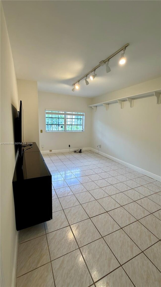 Building Photo - 7700 SW 52nd Ct