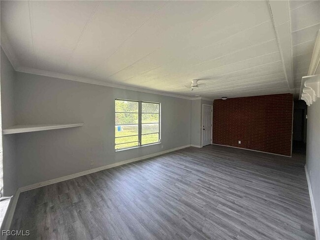 Building Photo - 8281 Sevigny Dr