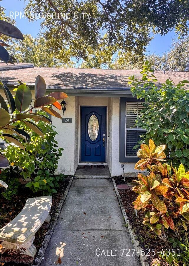 Primary Photo - 654 Capistrano Ct
