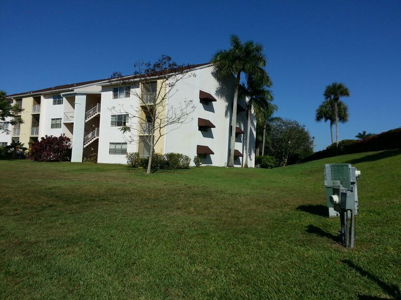 Building Photo - 15325 SW 106th Ter