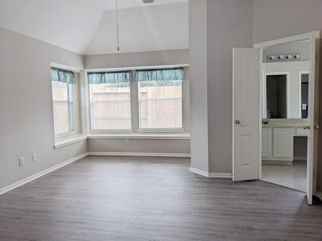 Building Photo - 4611 Rainbow Valley Ct