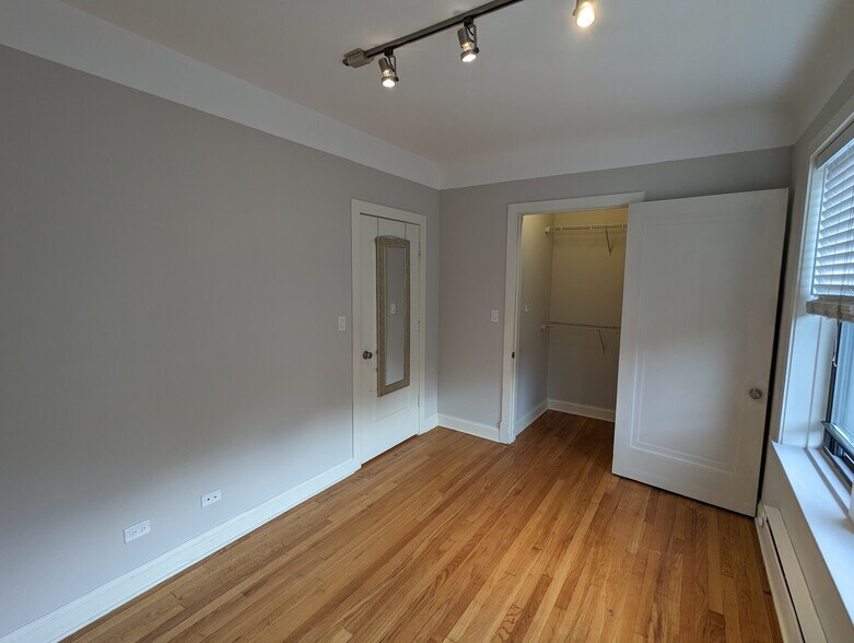 Building Photo - 2329 N Rockwell St