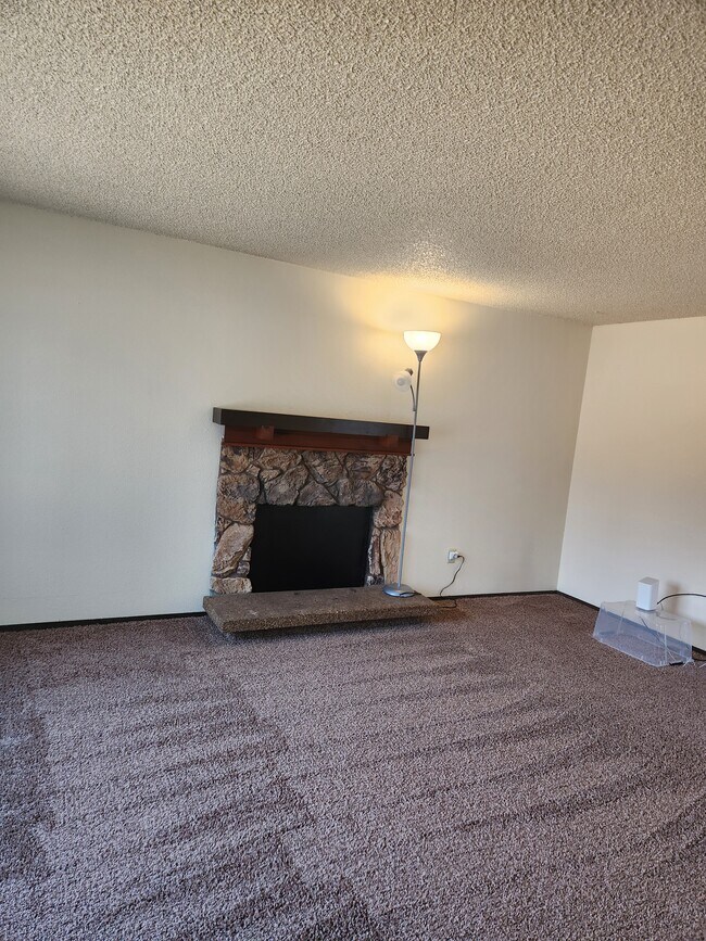 Building Photo - 17010 15th Ave E